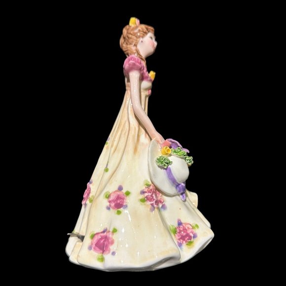 Vintage Schmid Yamada Originals Musical Porcelain Victorian Woman, Music Box - Picture 2 of 7